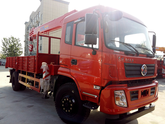 東風專底單橋隨車吊