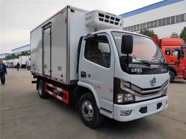  (國六4.2米）東風(fēng)多利卡冷藏車