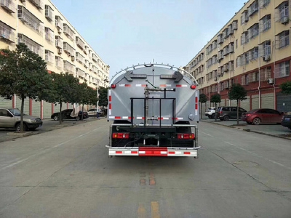 東風天錦國六路面高壓清洗車