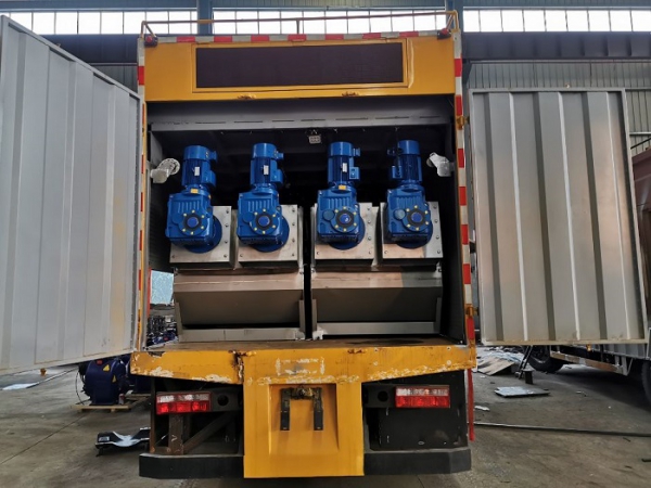 東風D9吸污凈化車